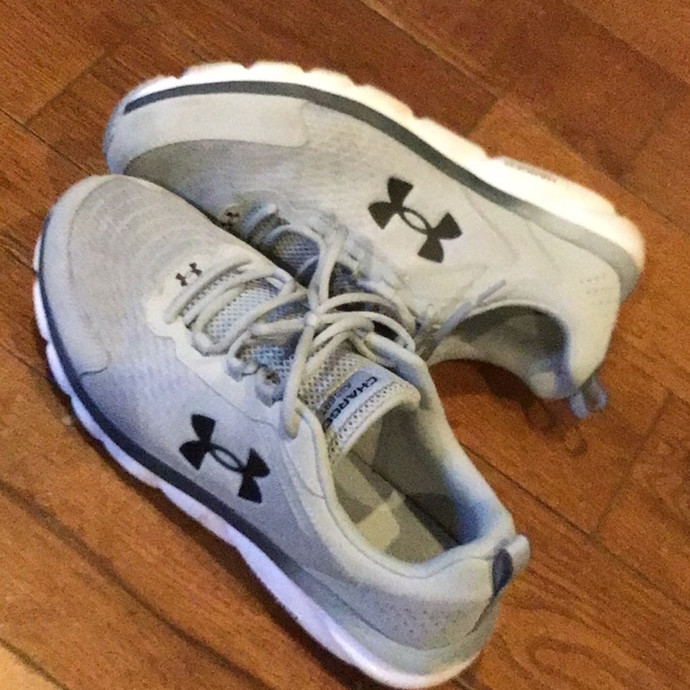 Under Armour Assert Size 13d - image 1